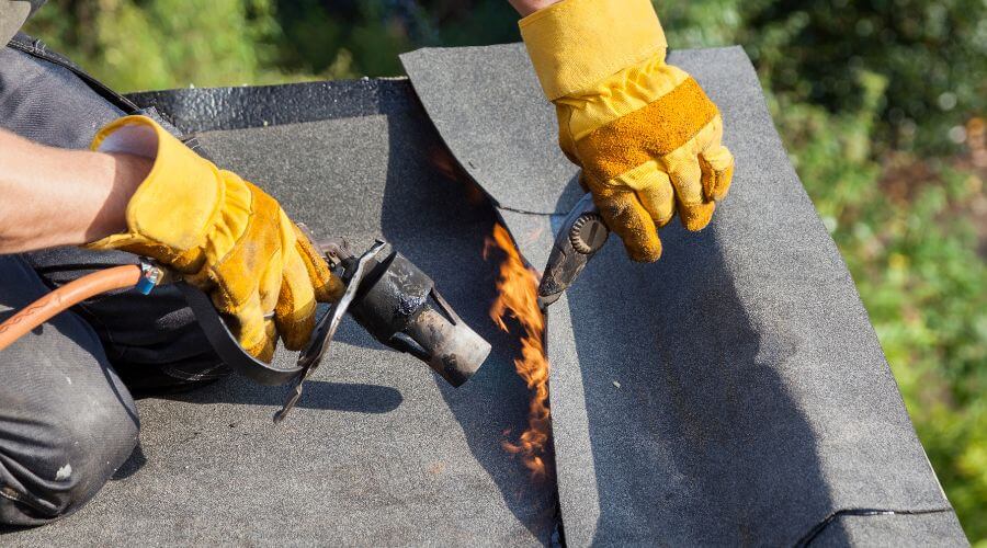 Professional flood damage restoration services in Arock, OR